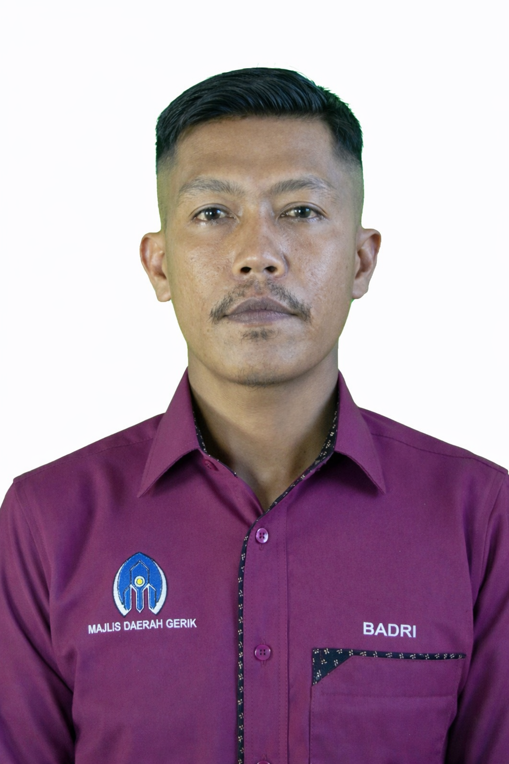 MUHAMAD BADRIHISHAM BIN HURI