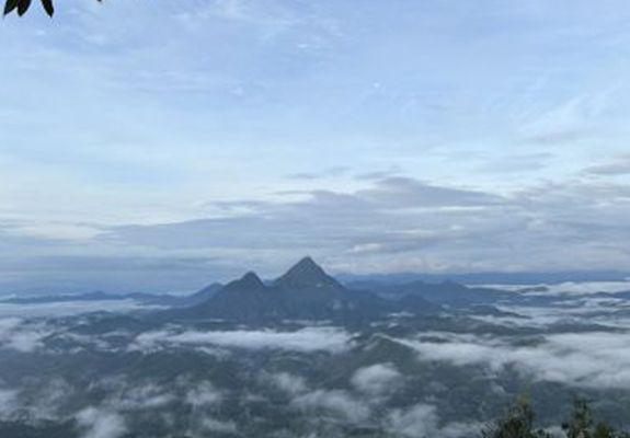 GUNUNG ALAI